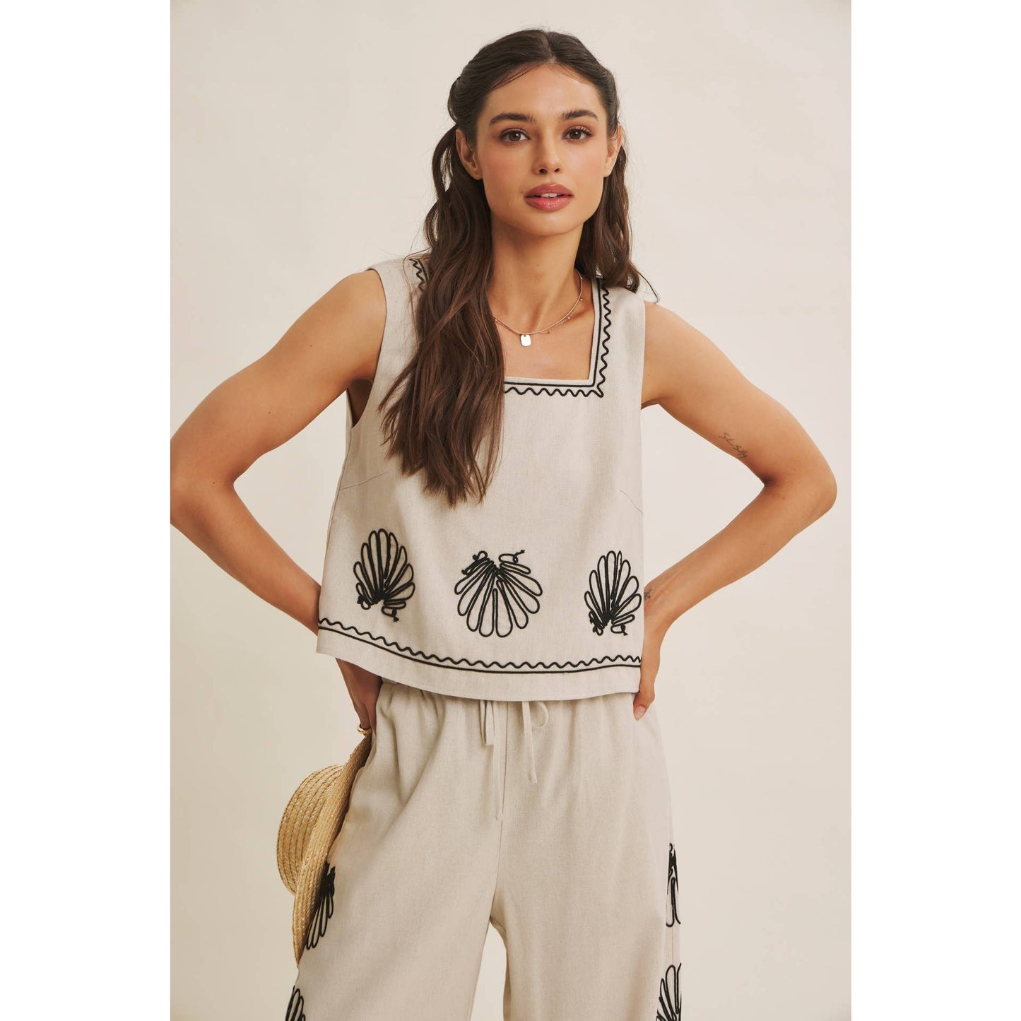 QUIET LUXURY COASTAL SEASHELL EMBROIDERED SQUARE NECK TOP