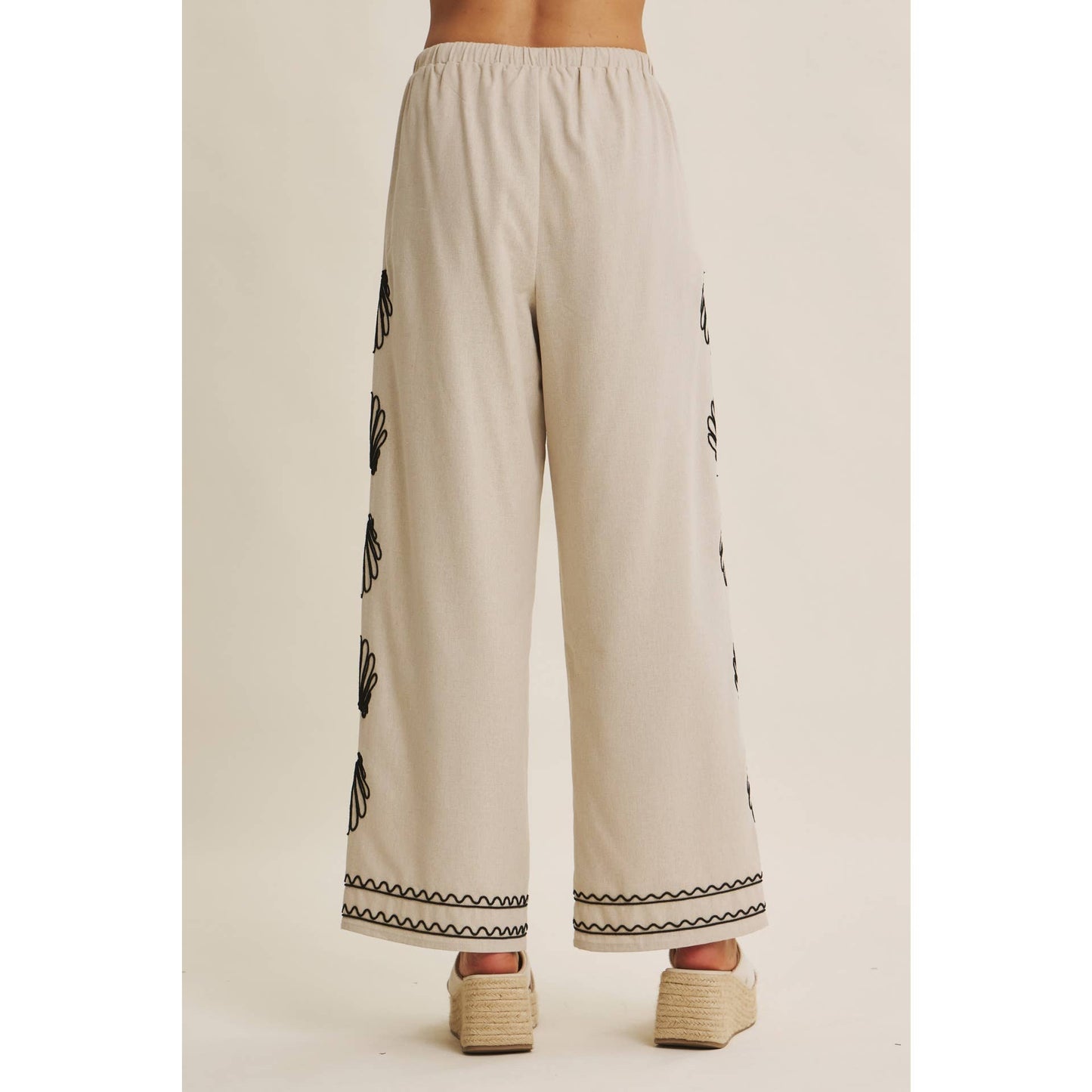QUIET LUXURY COASTAL SEASHELL EMBROIDERED WIDE-LEG PANTS