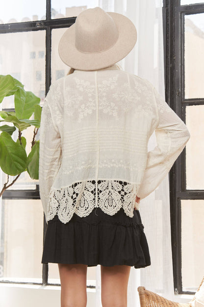LONG SLEEVES CROCHET SCALLOP HEMS BLOUSE
