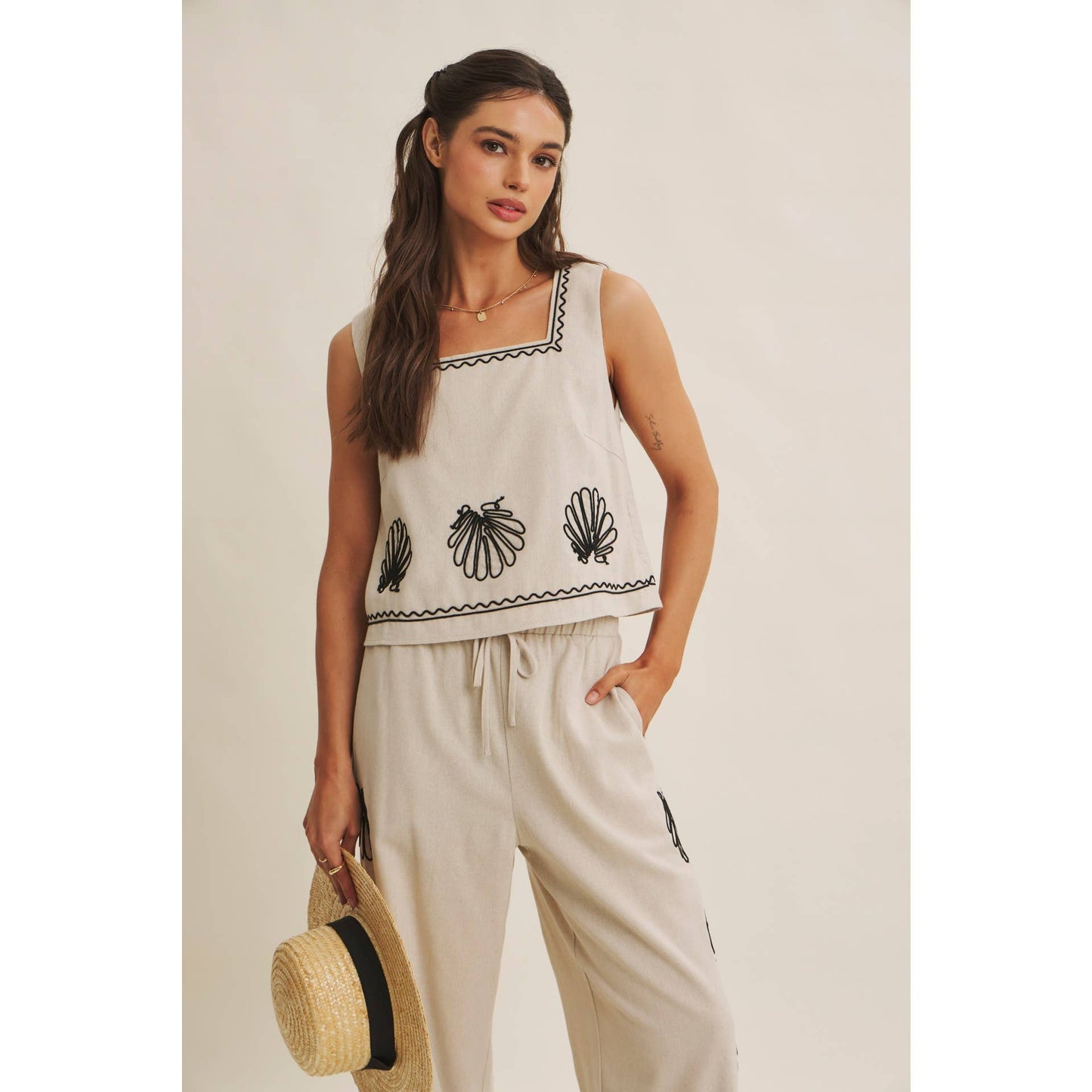 QUIET LUXURY COASTAL SEASHELL EMBROIDERED SQUARE NECK TOP