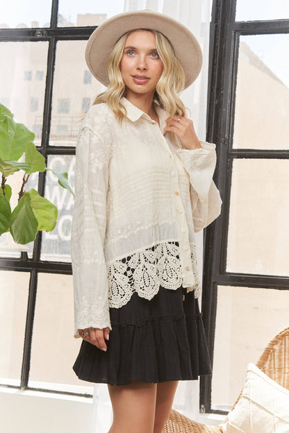 LONG SLEEVES CROCHET SCALLOP HEMS BLOUSE
