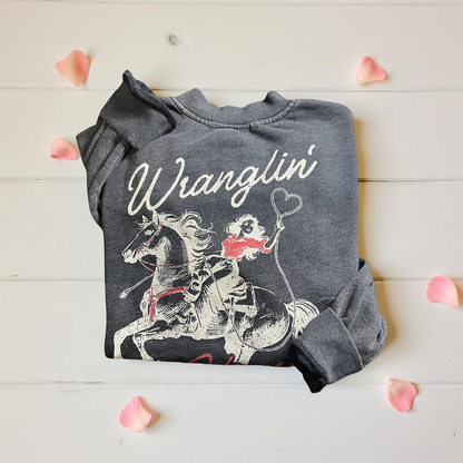 WRANGLIN HEARTS MINERAL GRAPHIC SWEATSHIRTS