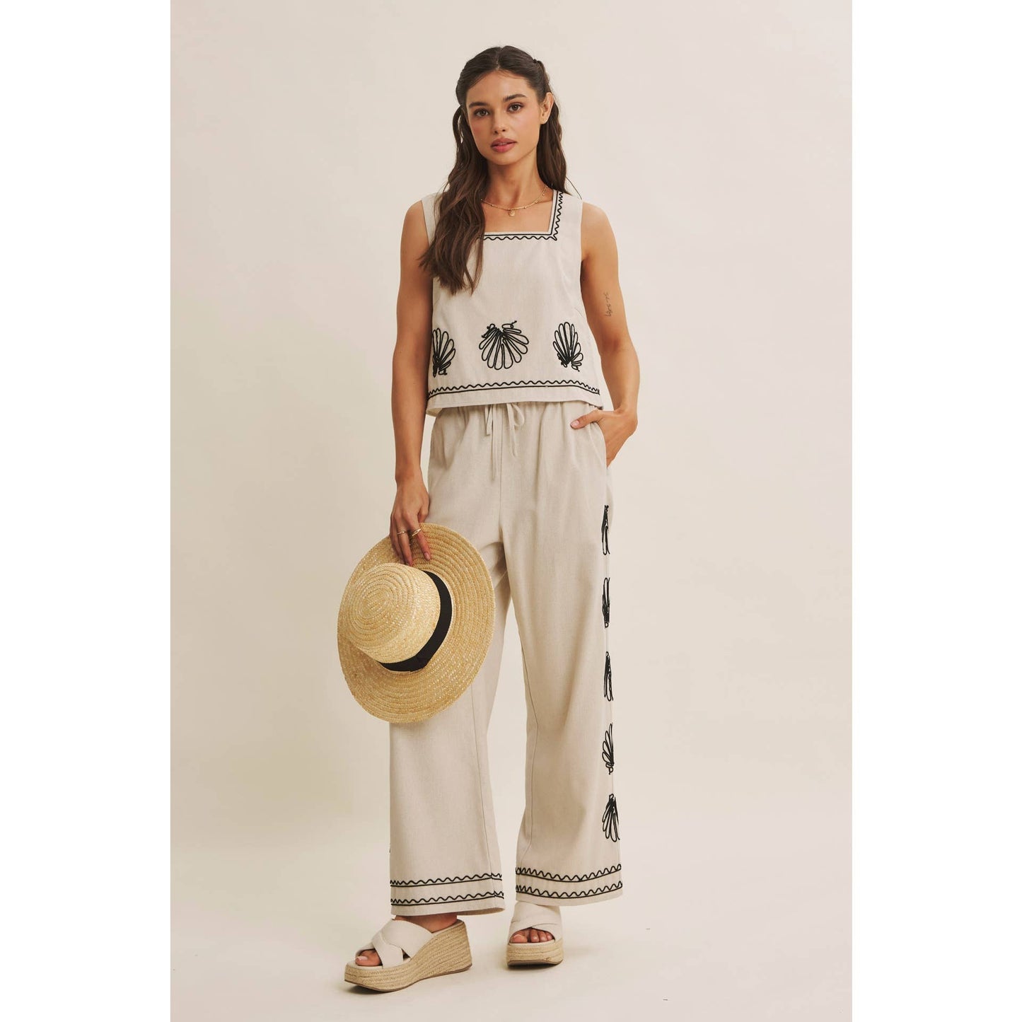 QUIET LUXURY COASTAL SEASHELL EMBROIDERED SQUARE NECK TOP