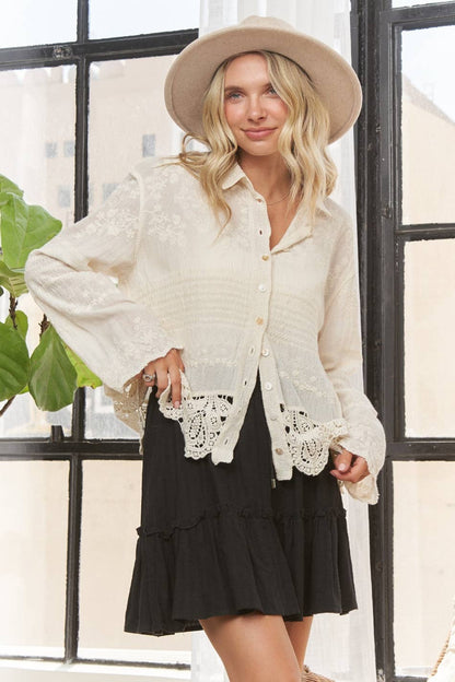 LONG SLEEVES CROCHET SCALLOP HEMS BLOUSE