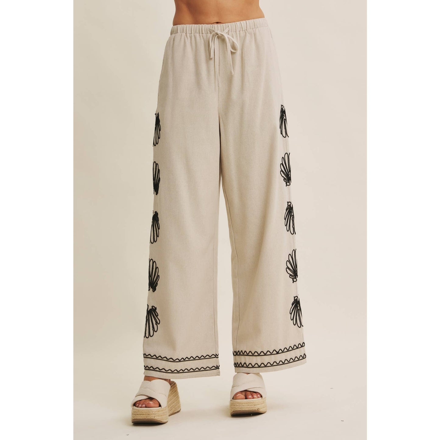 QUIET LUXURY COASTAL SEASHELL EMBROIDERED WIDE-LEG PANTS