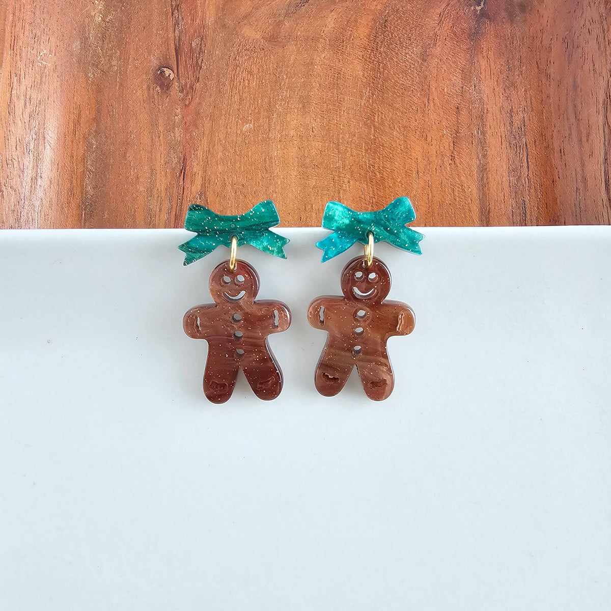 Bow Gingerbread Earrings - Green Shimmer // Christmas, Holiday, Jewelry