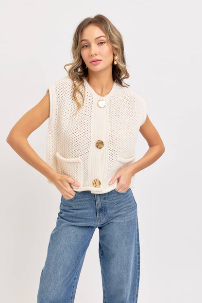 BUTTON CLOSURE  KNIT VEST TOP