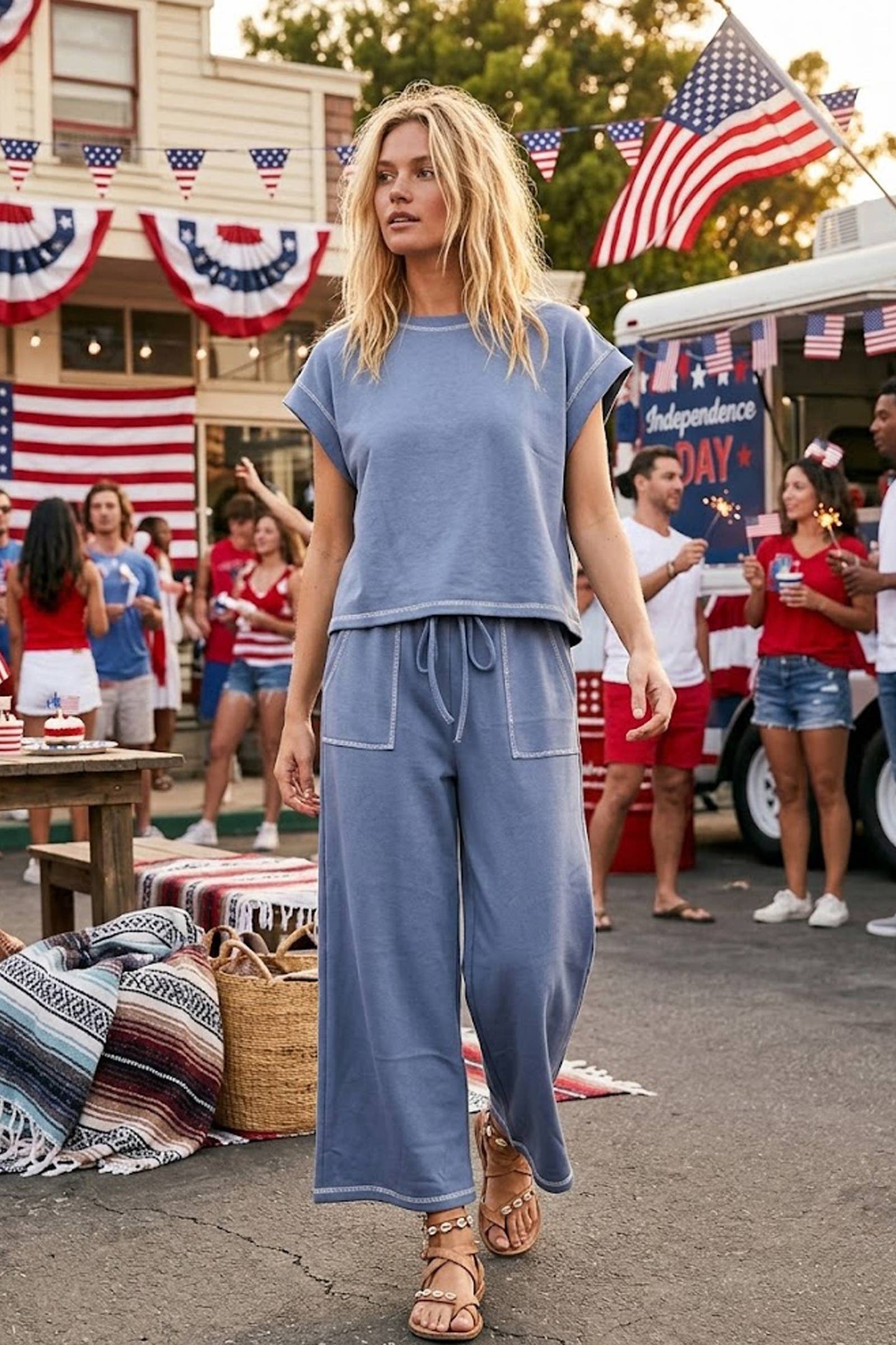 Scuba Raw Edge Blue Lounge Set