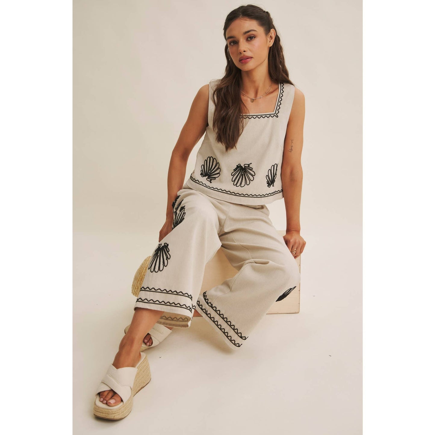 QUIET LUXURY COASTAL SEASHELL EMBROIDERED WIDE-LEG PANTS